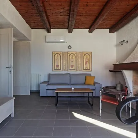 Holiday home Two Olives