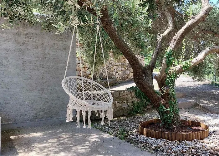 Two Olives * 비르브닉